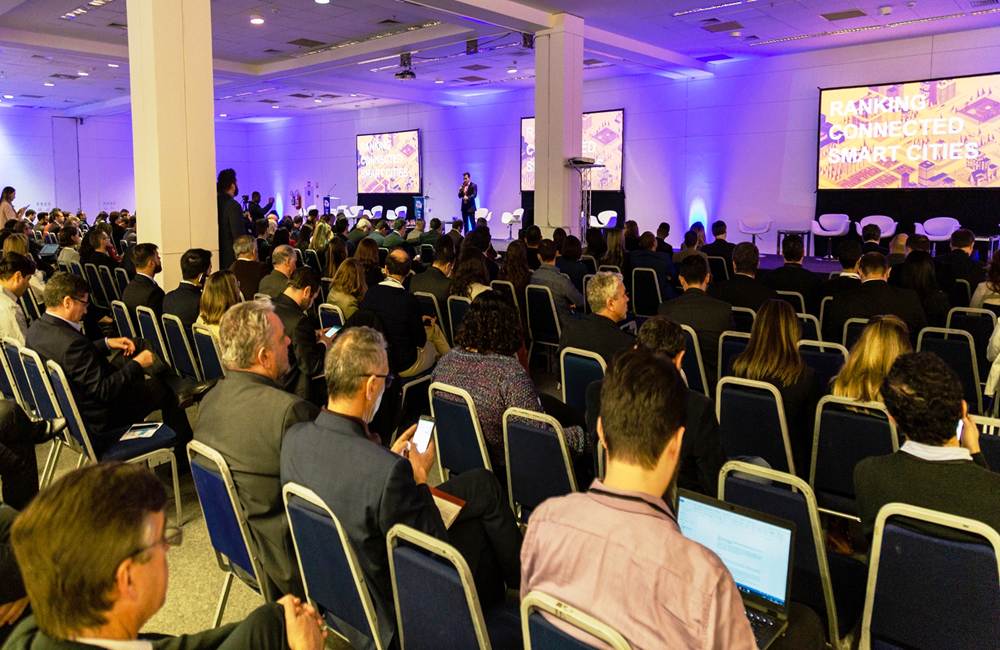 [:br]Quarta edição do Connected Smart Cities tem recorde de participantes e Rodadas de Negócios[:]